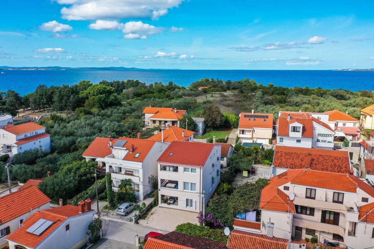 Apartment Puntamika Villa De Rosa - Ground Floor Zadar Exterior foto